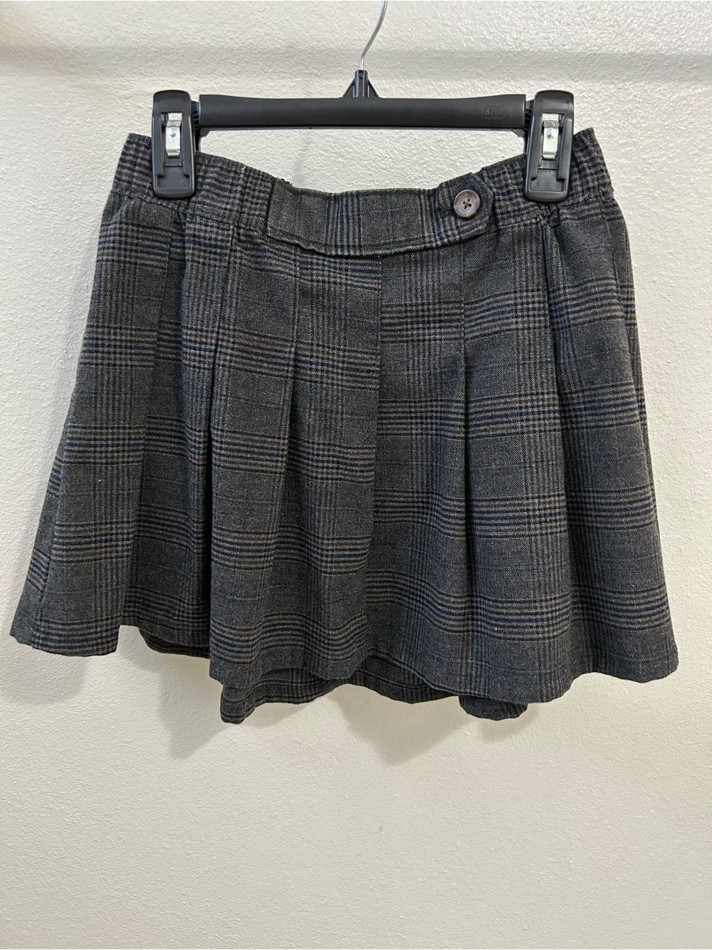 Old Navy Grey Plaid Pleated Mini Skirt